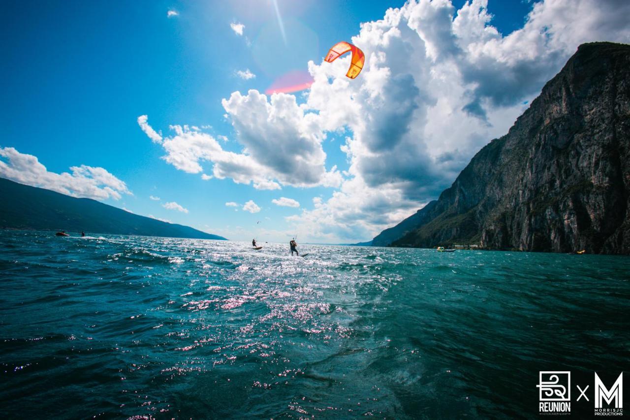 "La Locanda" Campione Del Garda Albergue Exterior foto