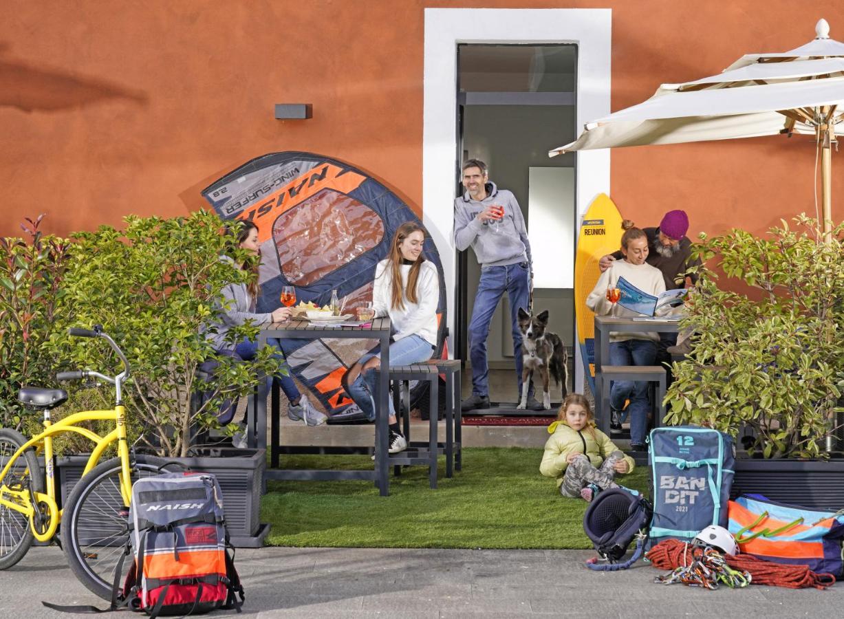 "La Locanda" Campione Del Garda Albergue Exterior foto